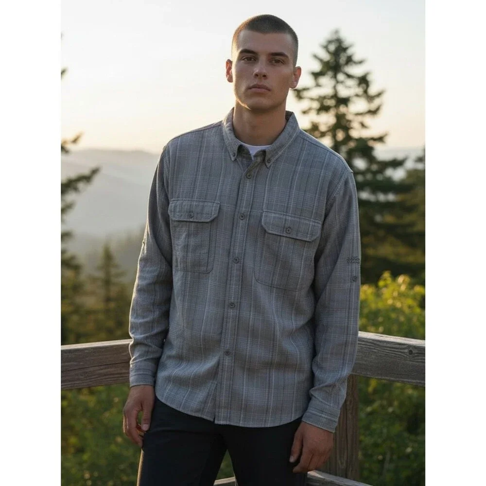 The North Face Vaporwick Gray/Wht/Blue Plaid Button-Up Vented Men’s L Shirt